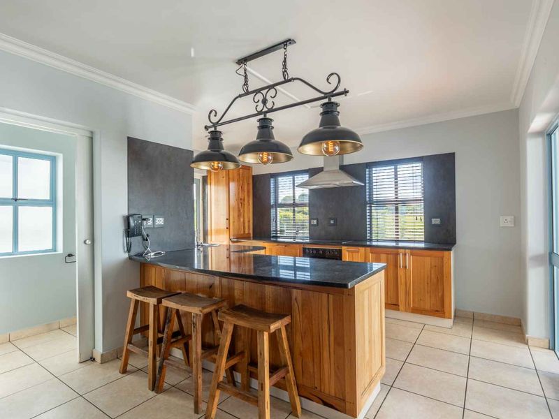 4 Bedroom House To Rent In Big Bay - Photo 8