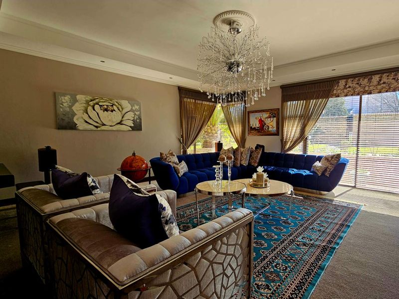 Exquisite Double Storey Haven In Heuwelsig Bloemfontein The Perfect Family Retreat - Photo 7