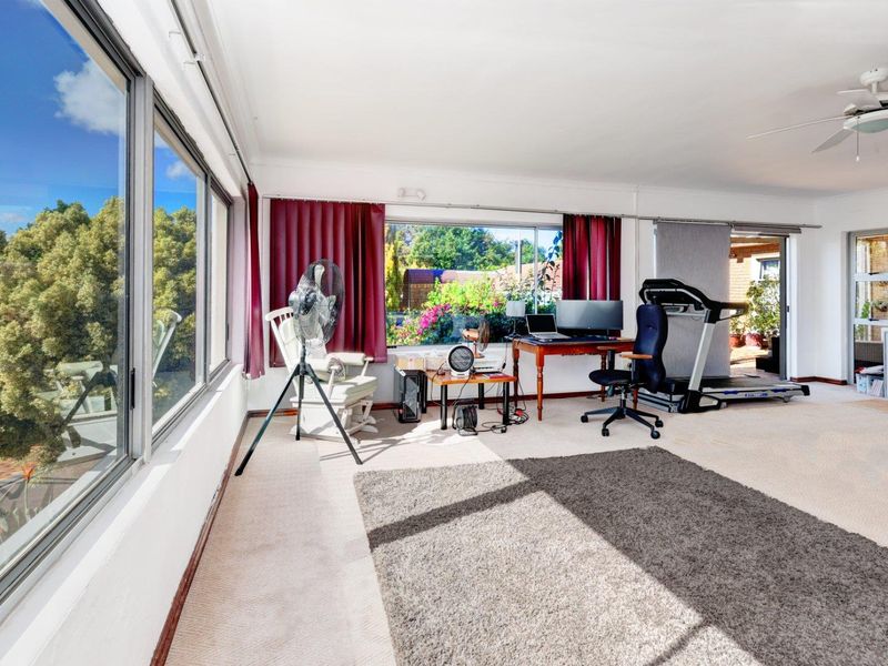 North facing! Panoramic Views! Tranquil and Secure Setting! - Photo 9