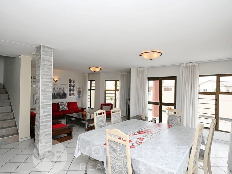4 Bedroom Townhouse for Sale in Swakopmund Town Centre - Photo 6
