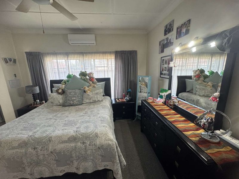 Large Family Home for Sale with Solar - Photo 10