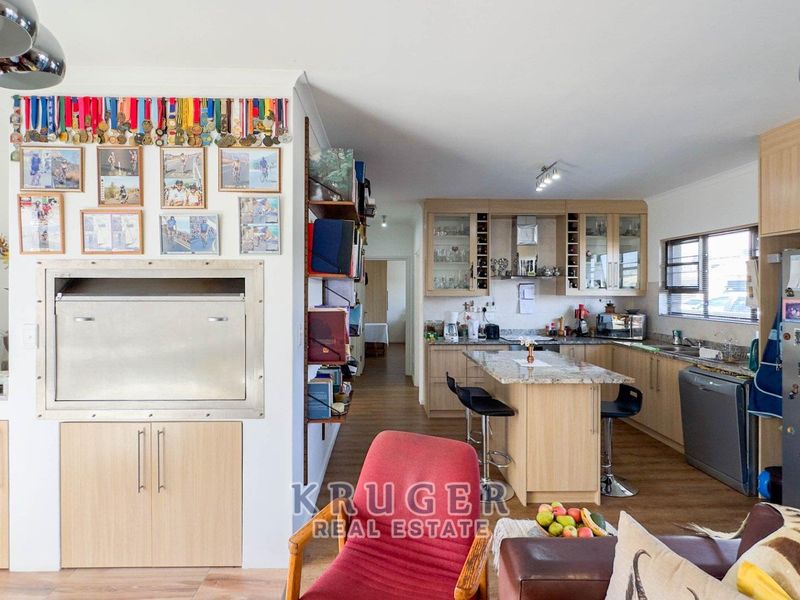 2-Bedroom Townhouse For Sale - Photo 5