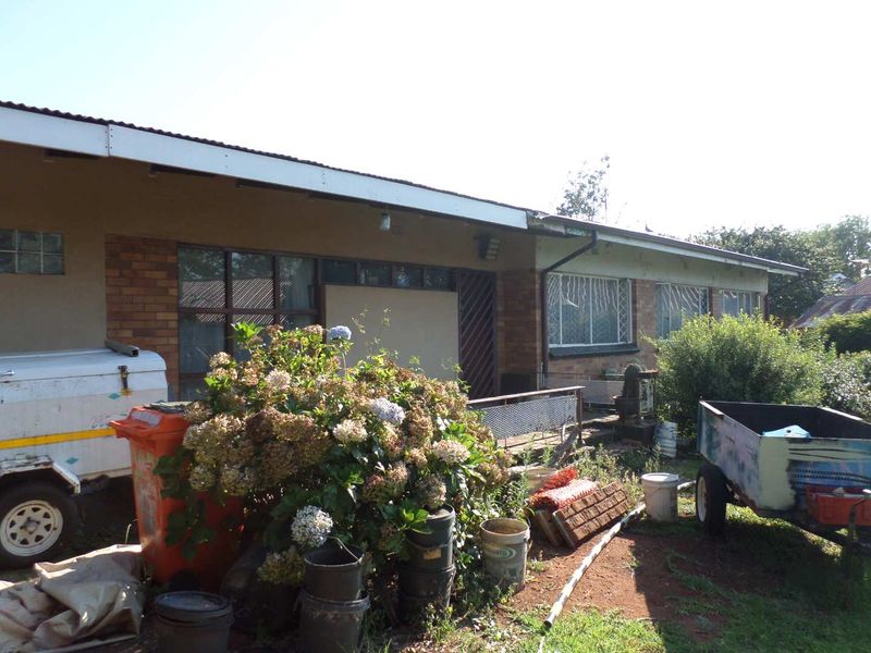 Spacious family home in secure estate. - Photo 3