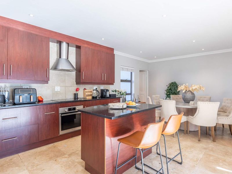 5 Bedroom House To Let In Big Bay - Photo 5