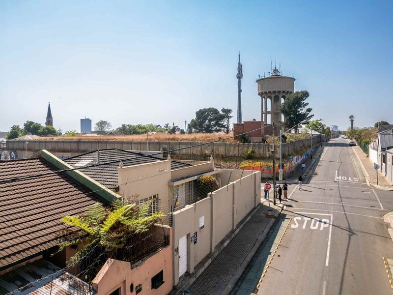 REDUCED. Outstanding Return on Investment For Student Accommodation Investors, Offered By This Unique Property,  For Sale In Brixton, Johannesburg - Photo 2