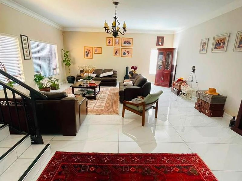 SPACIOUS 5 BEDROOM FAMILY HOME FOR SALE - AUASBLICK - Photo 6