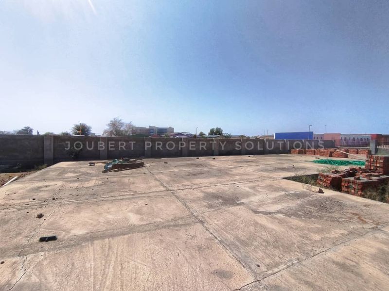 WELL-LOCATED BUSINESS ERF FOR SALE IN MARIENTAL SOUTH – EASTERN SIDE - Photo 4