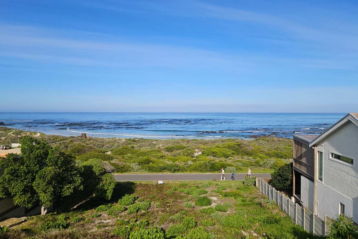The Last Jewel on Pearly Beach's Golden Mile - Photo 3