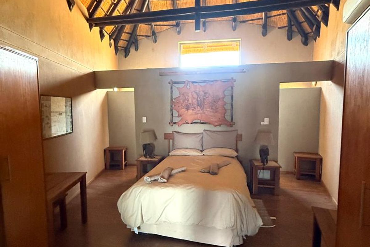 Oanab Dam Resort Chalet - Photo 3