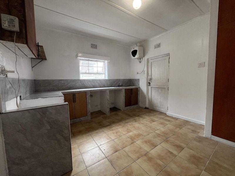 Two Bedroom Family Home To Rent - Photo 2