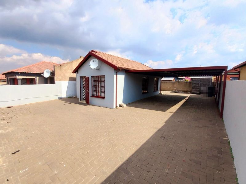 Three bedrooms house for sale in Elandspoort - Photo 1