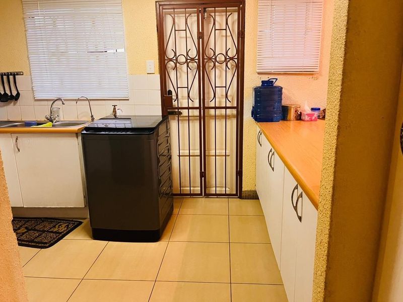 Your Perfect Home Awaits in Tlhabane West - Photo 3