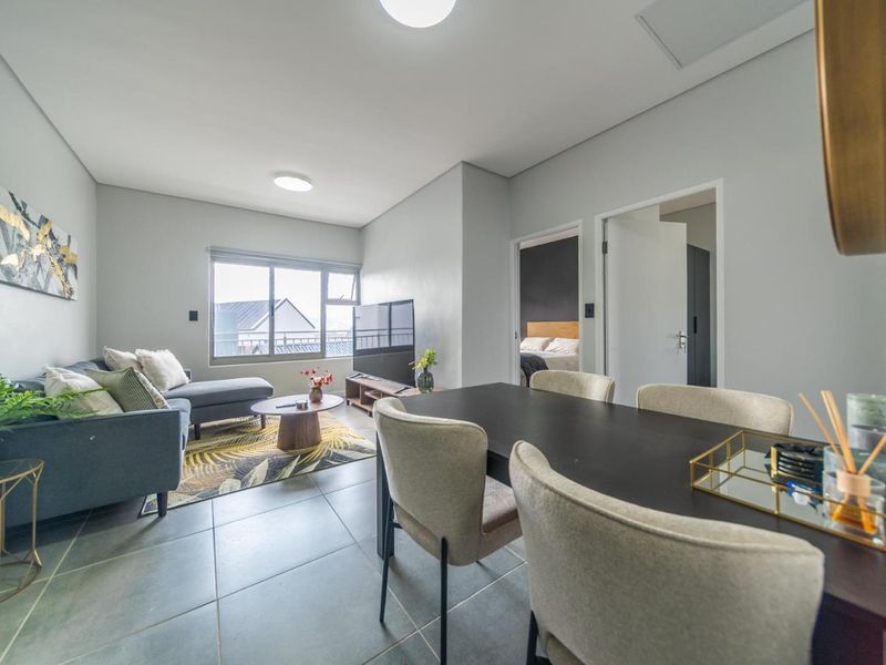2 Bedroom Apartment - Photo 6