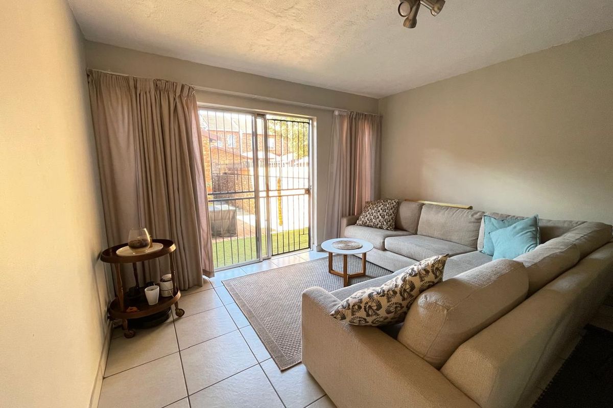 . "Discover Your Dream Home: Open-Plan Modern Living - Photo 3