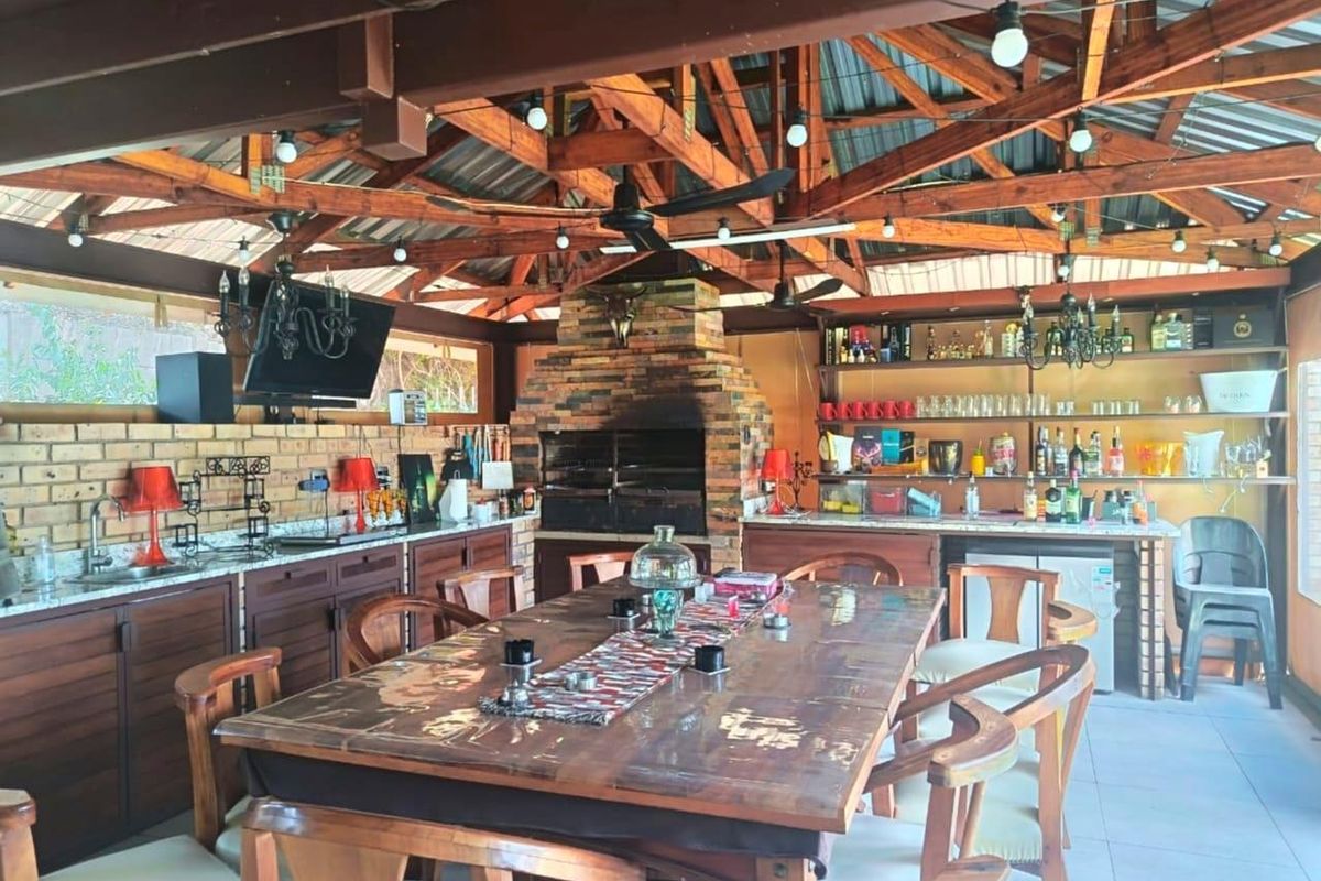 Langenhovenpark Luxury: 7 Beds, Pool & Rental Income! - Photo 4