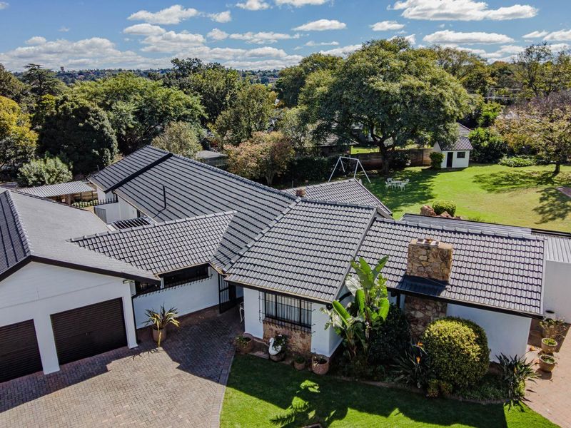 Florida Park Gem – Space, Style & Endless Possibilities FOR SALE – R2 749 000 - Photo 1