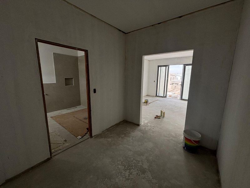 Beautiful new development - Photo 10