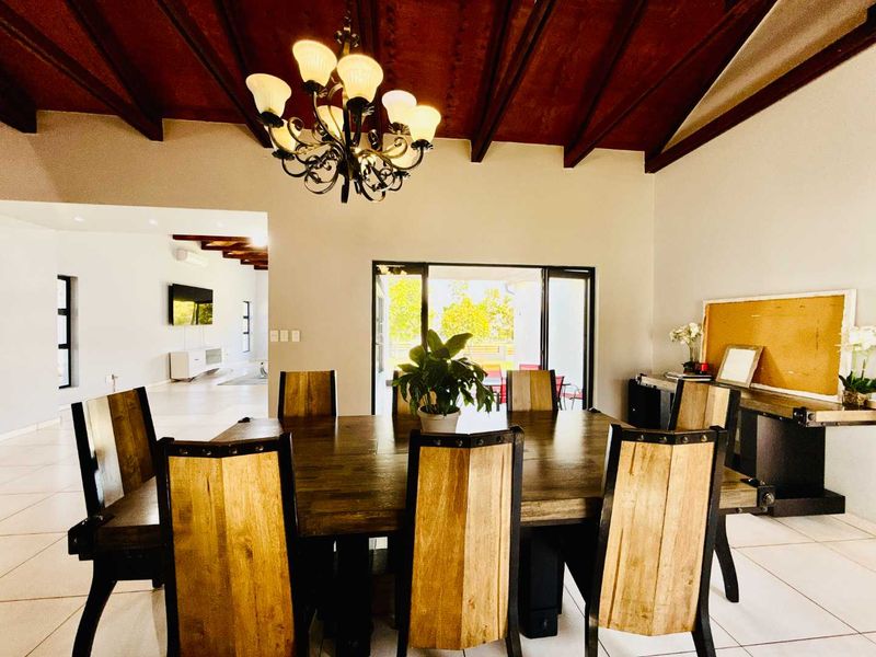 Modern Single Level Family Home on the Green Belt in Copperleaf Golf Estate - Photo 9