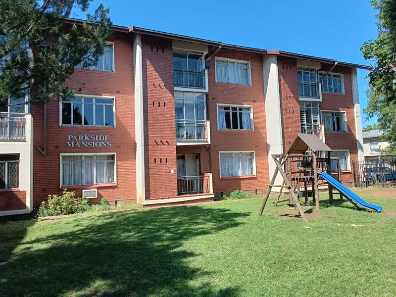 Prime Top-Floor Apartment in Secure Alexandra Road Complex, Scottsville - Photo 2