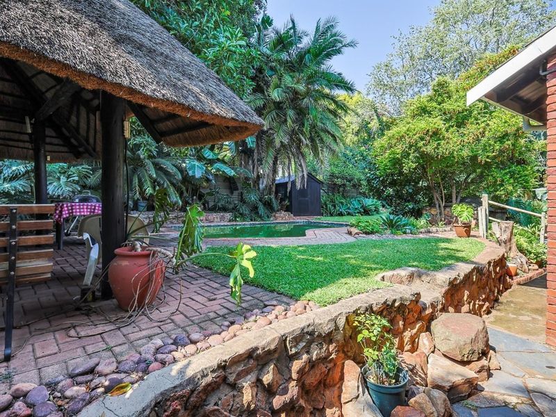 Family Home in Silverton - Photo 4