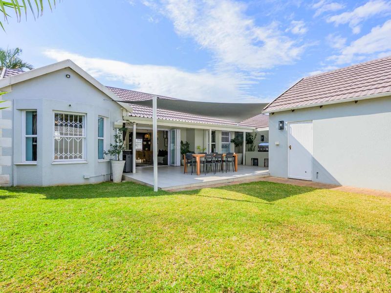 Perfect 3 Bed pet friendly garden simplex in Umhlanga Manors - Photo 2