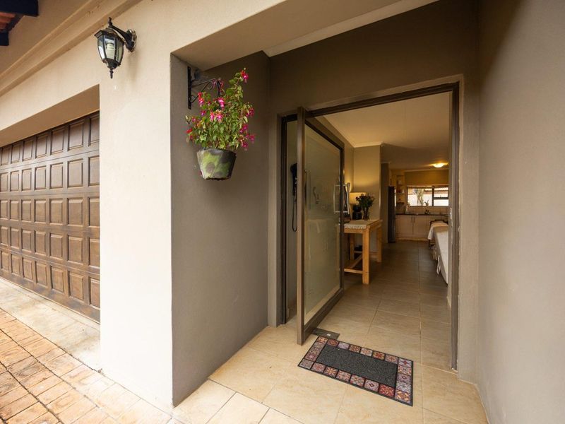1. Charming 3-Bed Family Home with Pool in Pretoria East   2. Spacious Meadows Estate Home with Built-In Bar & Boma   3. Entertainers’ Dream: Patio, Pool & Outd - Photo 4