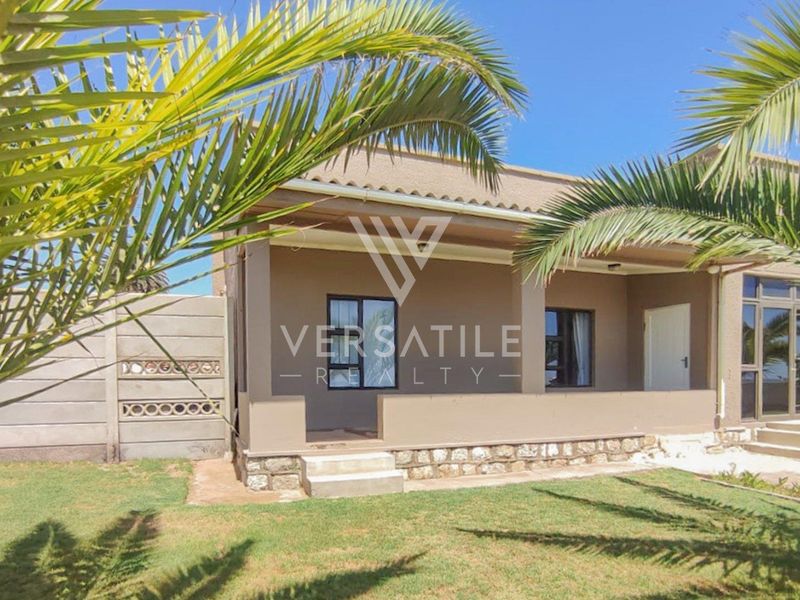 Beachfront home for Sale in Vineta, Swakopmund - Photo 2