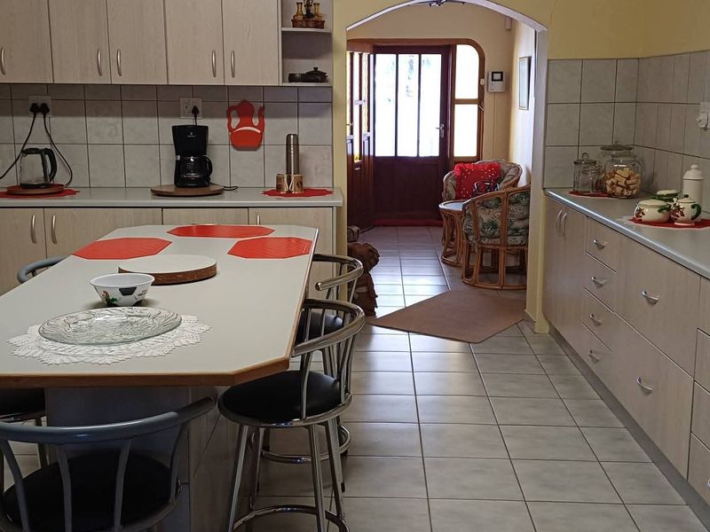 A home where space, comfort, and lifestyle come together — ready for its next family to make lasting memories. - Photo 2