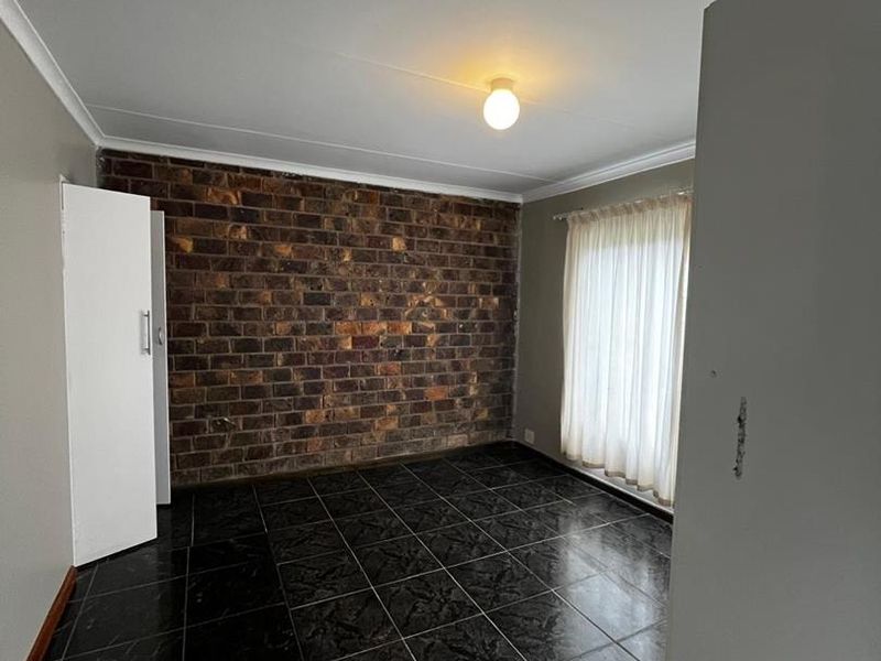 Immaculate 1 Bedroom in Sherwood - Photo 8