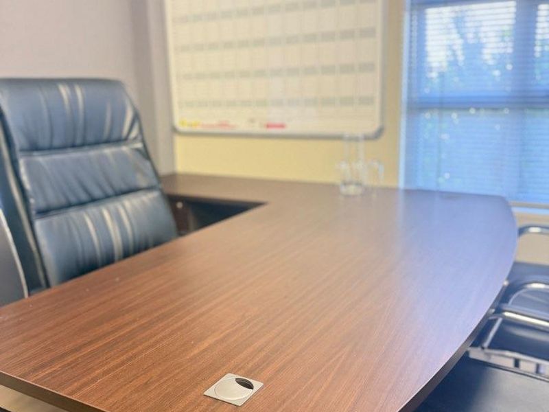 Turn key office- flat - Photo 4