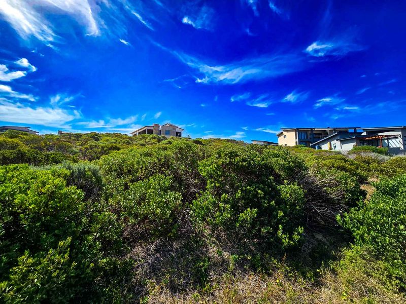 The right location at the right price. - Photo 9
