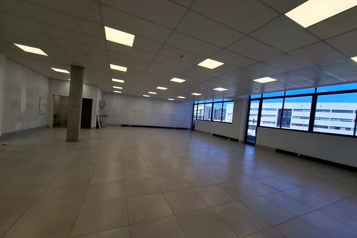MODERN OFFICE SPACE FOR RENT – KLEINE KUPPE ✨ 📍 Prime Location | Opposite Grove Mall - Photo 2