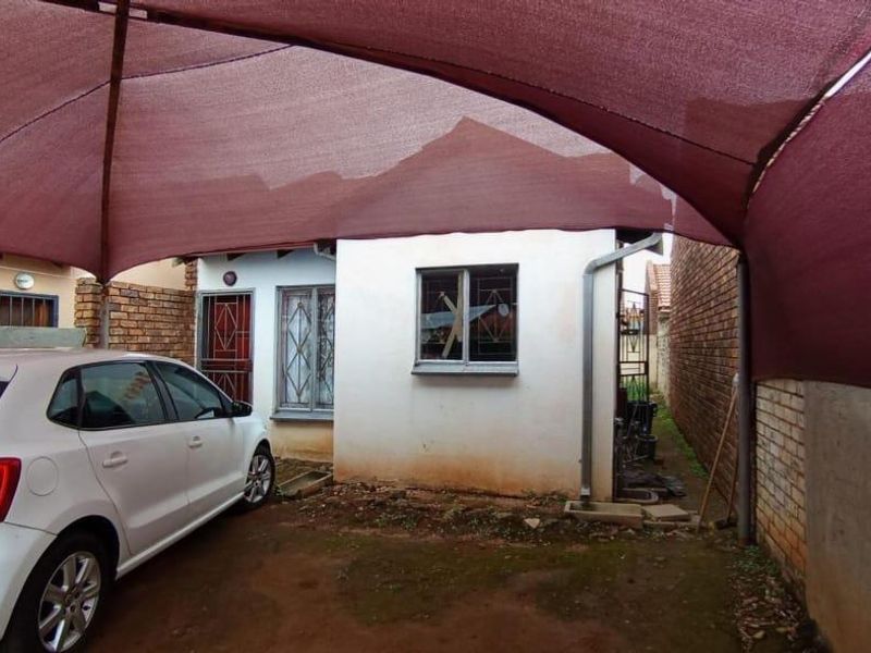 2 Bedroom House for Sale in Soshanguve - Photo 3
