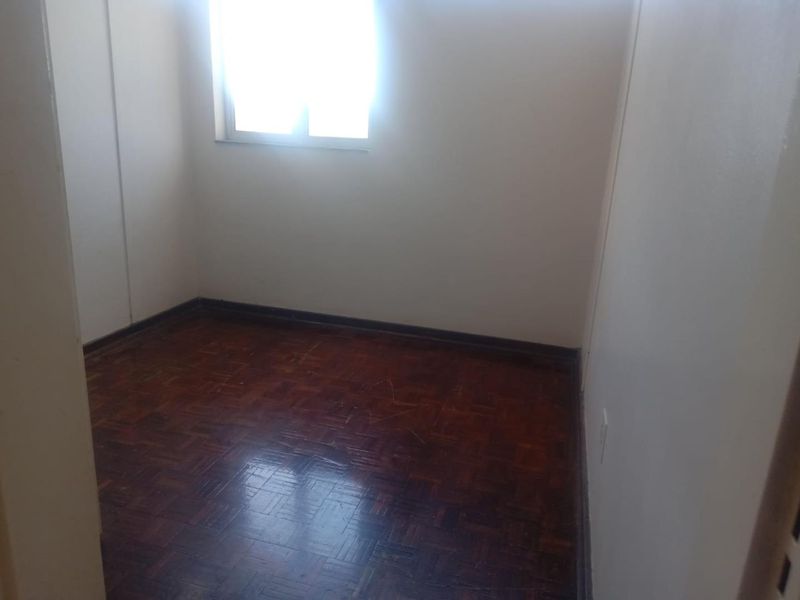 Charming 1-Bedroom Apartment with Modern Amenities - Photo 4