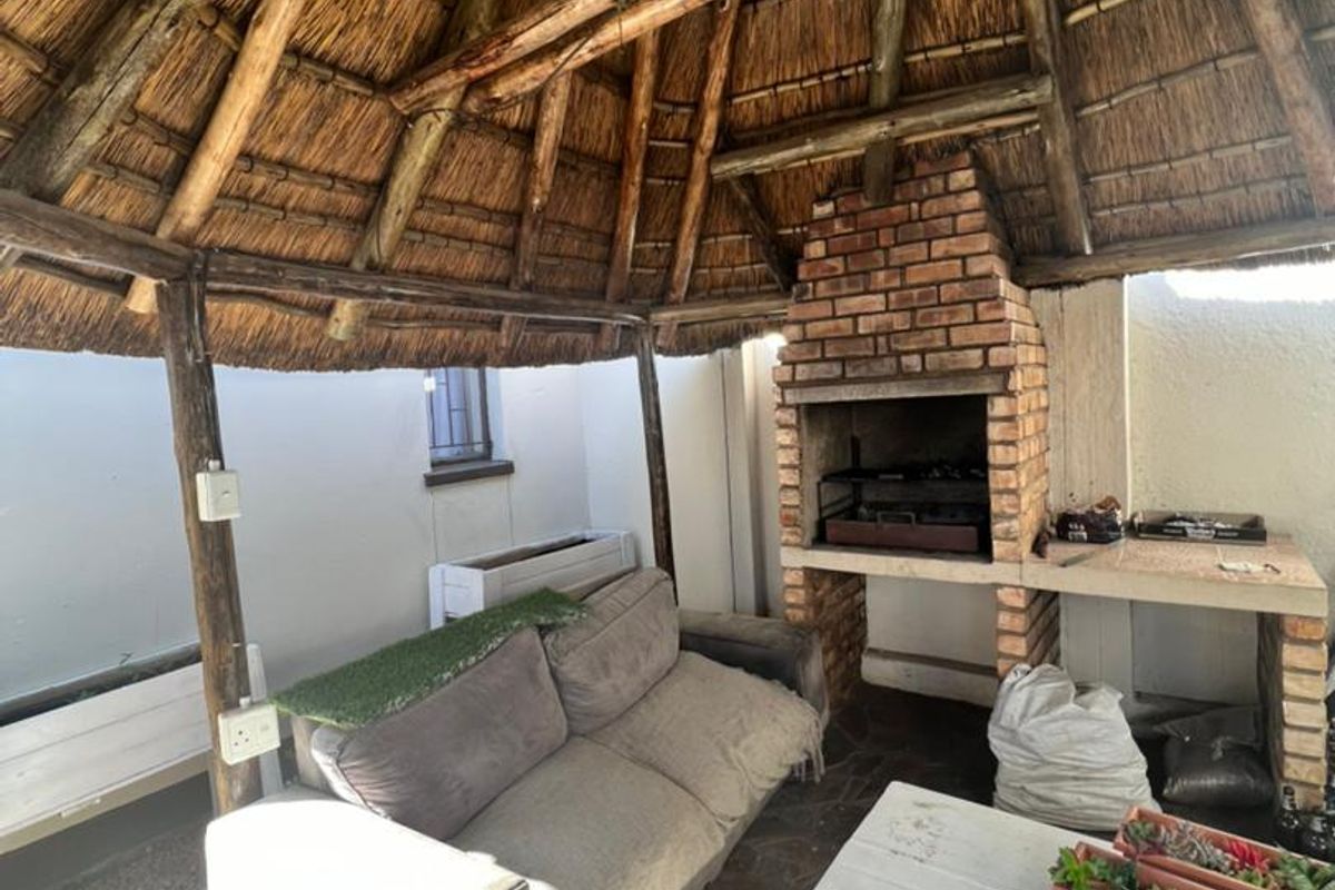 STUNNING FAMILY HOME FOR SALE – CIMBEBASIA - Photo 3