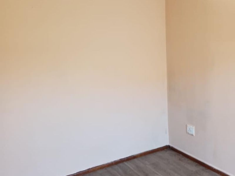 Montclair Gem: 2-Bed Home + 4 Flats! Secure & Convenient! - Photo 2