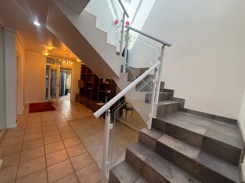 STUNNING 3 BEDROOM HOME TO RENT | WORLD’S VIEW, ROCKEY DRIVE, NORTHCLIFF - Photo 5