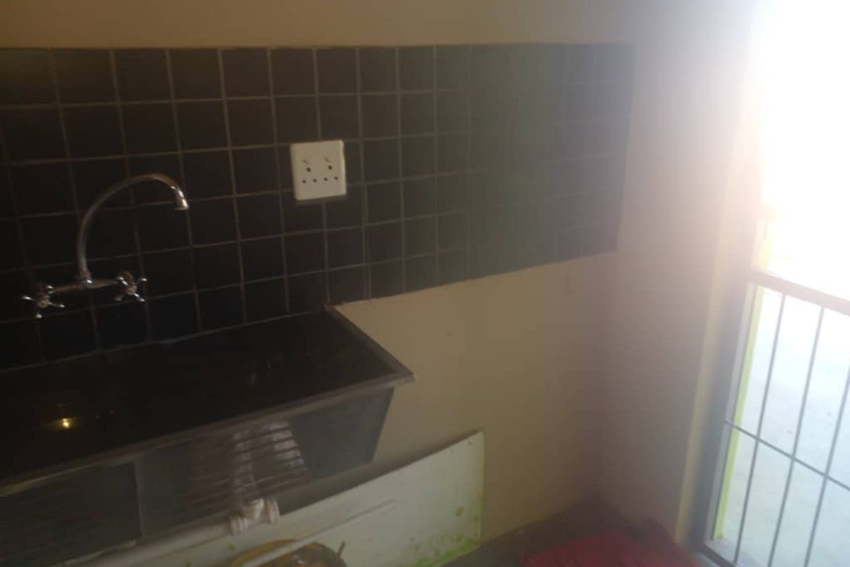 small holding Farm house for sale near Windhoek - Photo 5