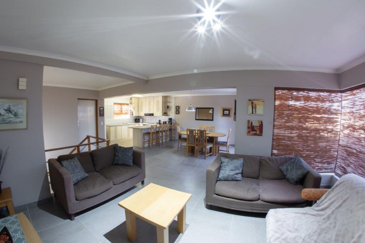 Price includes 2 Duplex Townhouses! - Photo 3