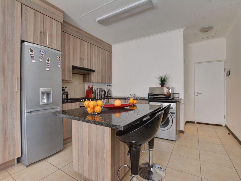 Modern Urban Living - Photo 3