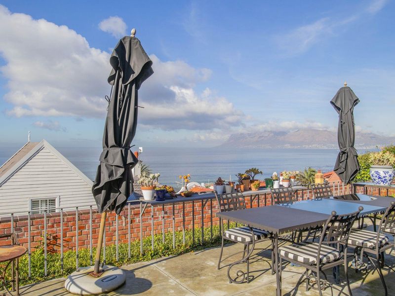 Upmarket family home in St James - Photo 8