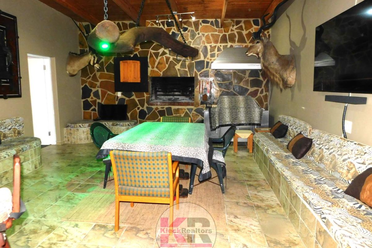 Large Family Home In A Great Location - Photo 4