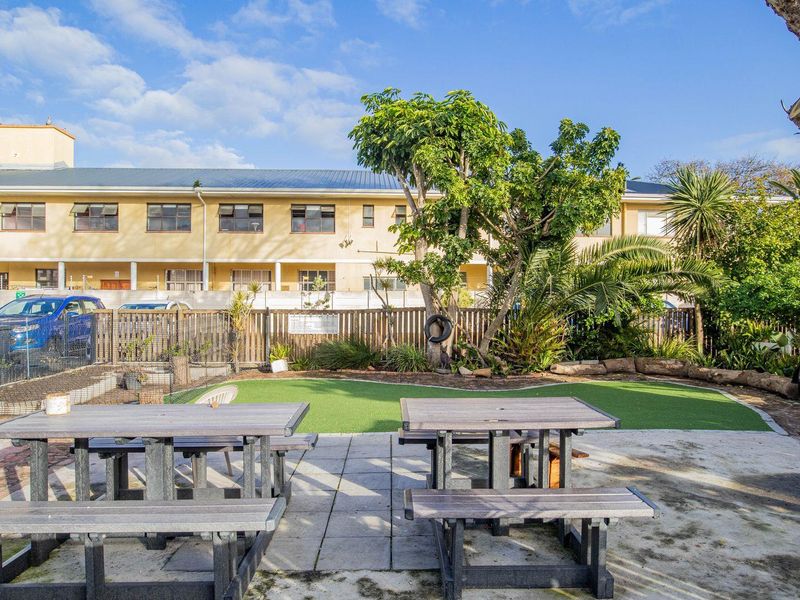 Charming Studio Apartment in Secure Plumberry Square – Plumstead, Cape Town - Photo 8
