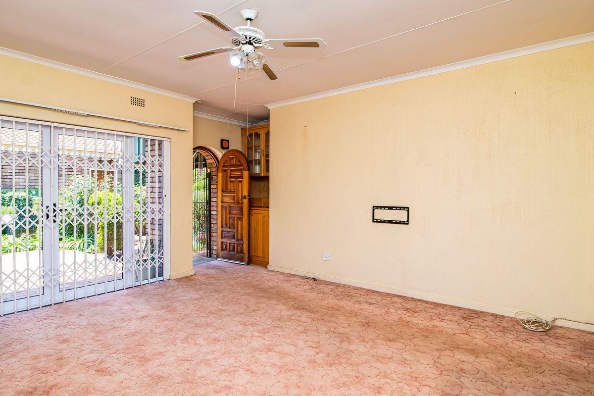 Simplex Serenity: Your Ideal Blend of Comfort & Convenience! - Photo 4