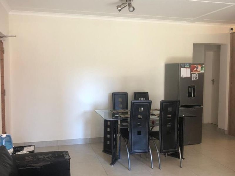 Spacious Pet-Friendly 3-Bedroom Garden Apartment | Founders Hill Crescent - Photo 10