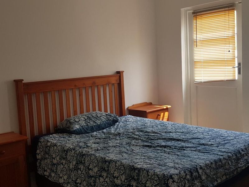 3 Bedroom House To Let in Sunningdale - Photo 6