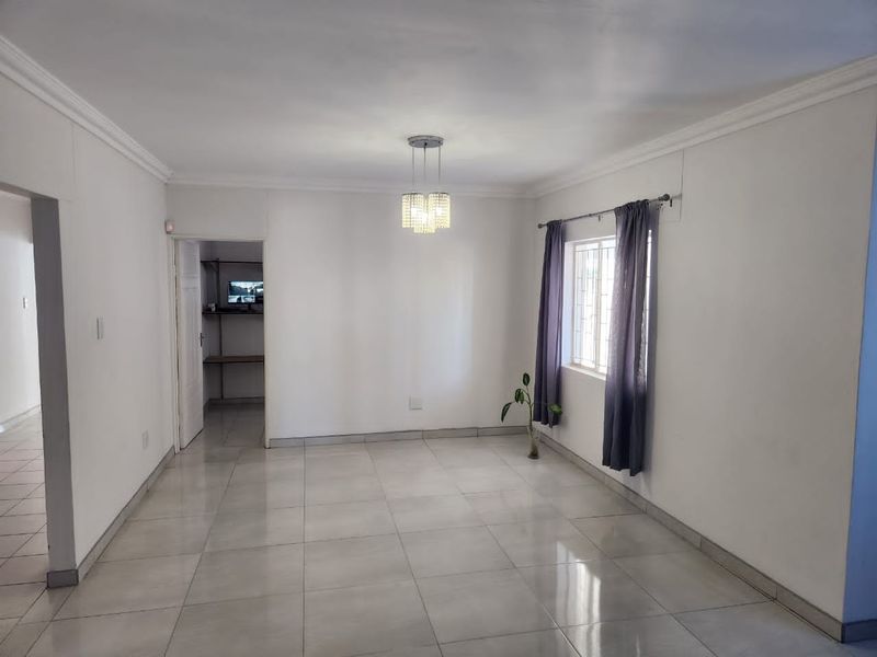 Modern house for sale - Photo 3