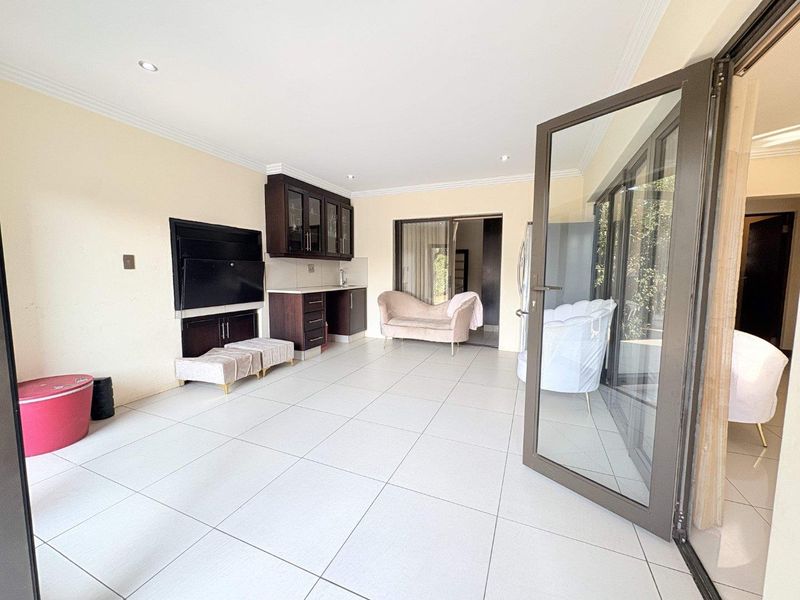 Shared Mandate in the sought after Midlands Estate - Photo 6