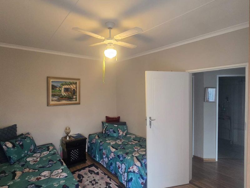 Immaculate and cozy Retirement home in Montana park - Photo 7