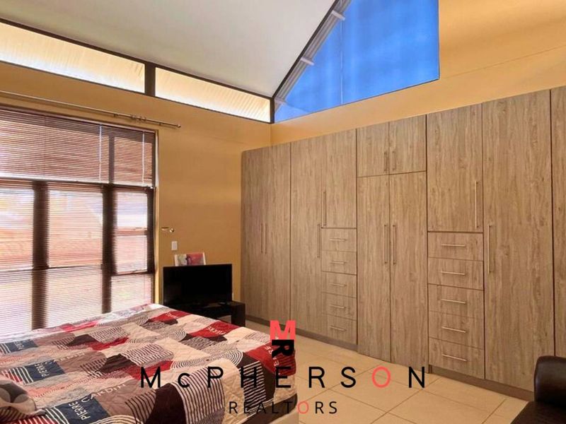 Lovely Family Home For Sale - Photo 9